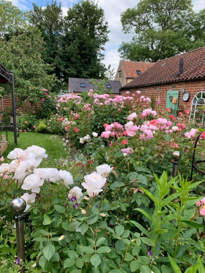 Clarke'S Farm Panzió Heighington  Kültér fotó